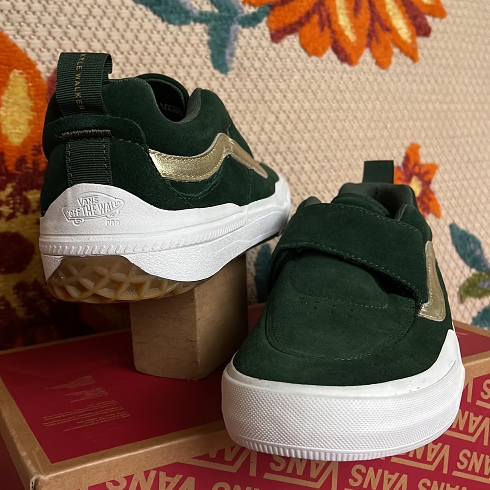 Vans Kyle Pro 2
(Shake Junt) Forest/Gold
VNOA4UW30WC
Men’s sneakers - Picture 10 of 16